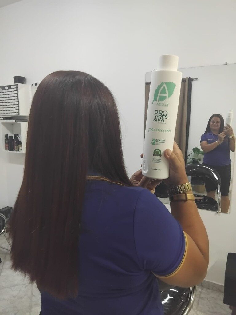 Cabelo liso, visto de costas